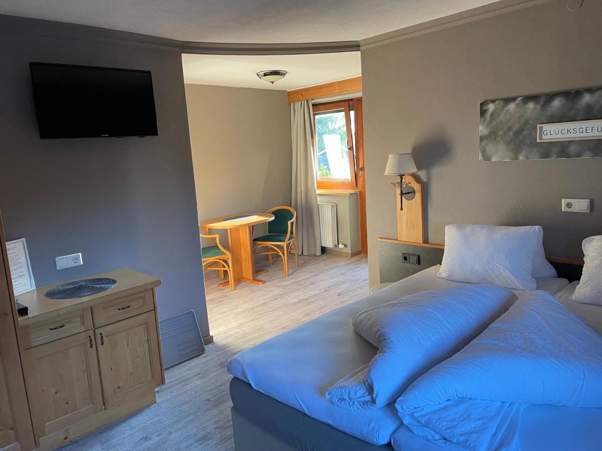 Hotel Schwaiger à Breitenbach am Inn Extérieur photo